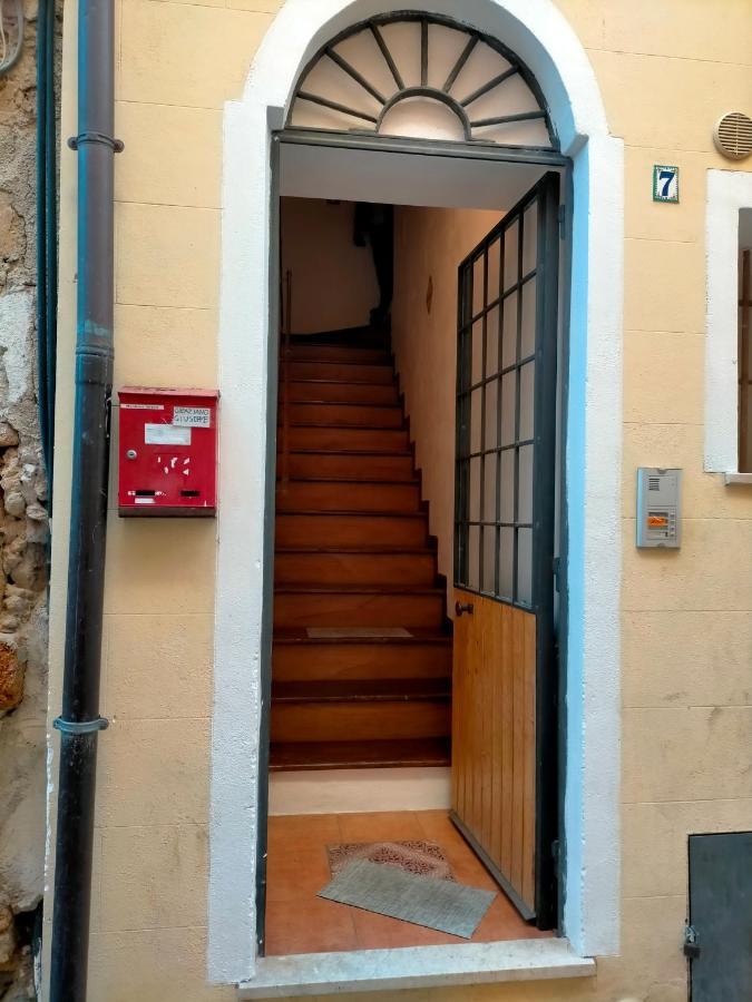Апартаменты A Casa Scalilla Палермо Экстерьер фото