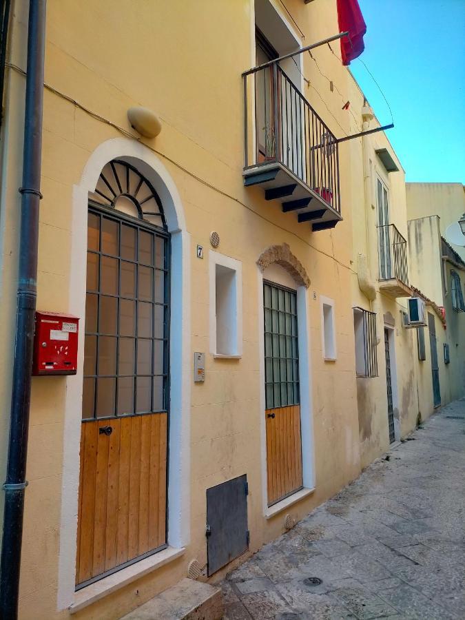 Апартаменты A Casa Scalilla Палермо Экстерьер фото